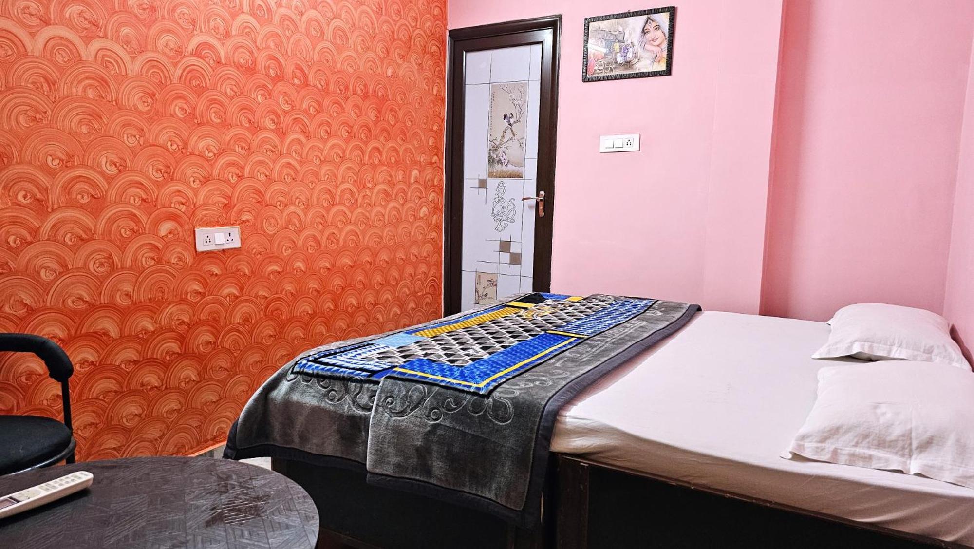 Banjara House Hostel Varanasi Exterior photo